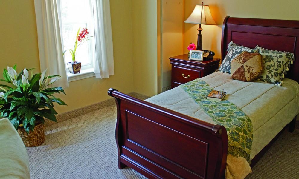 Bedroom at The Linden at Woodbridge