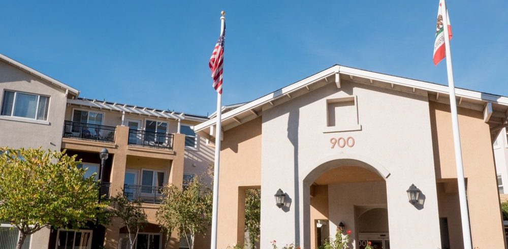 Exterior Heritage Estates Senior Living