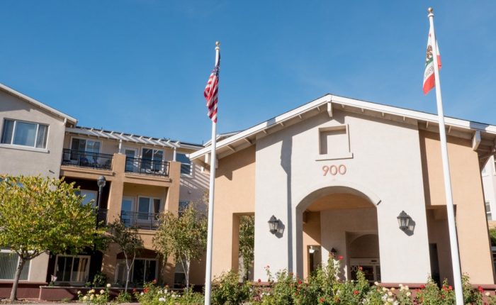 Exterior of Heritage Estates Retirement Community