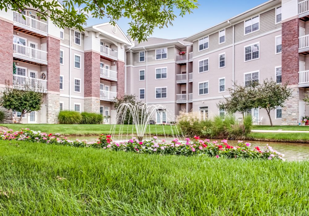 Exterior View - Fairwinds - River's Edge Senior Apartments