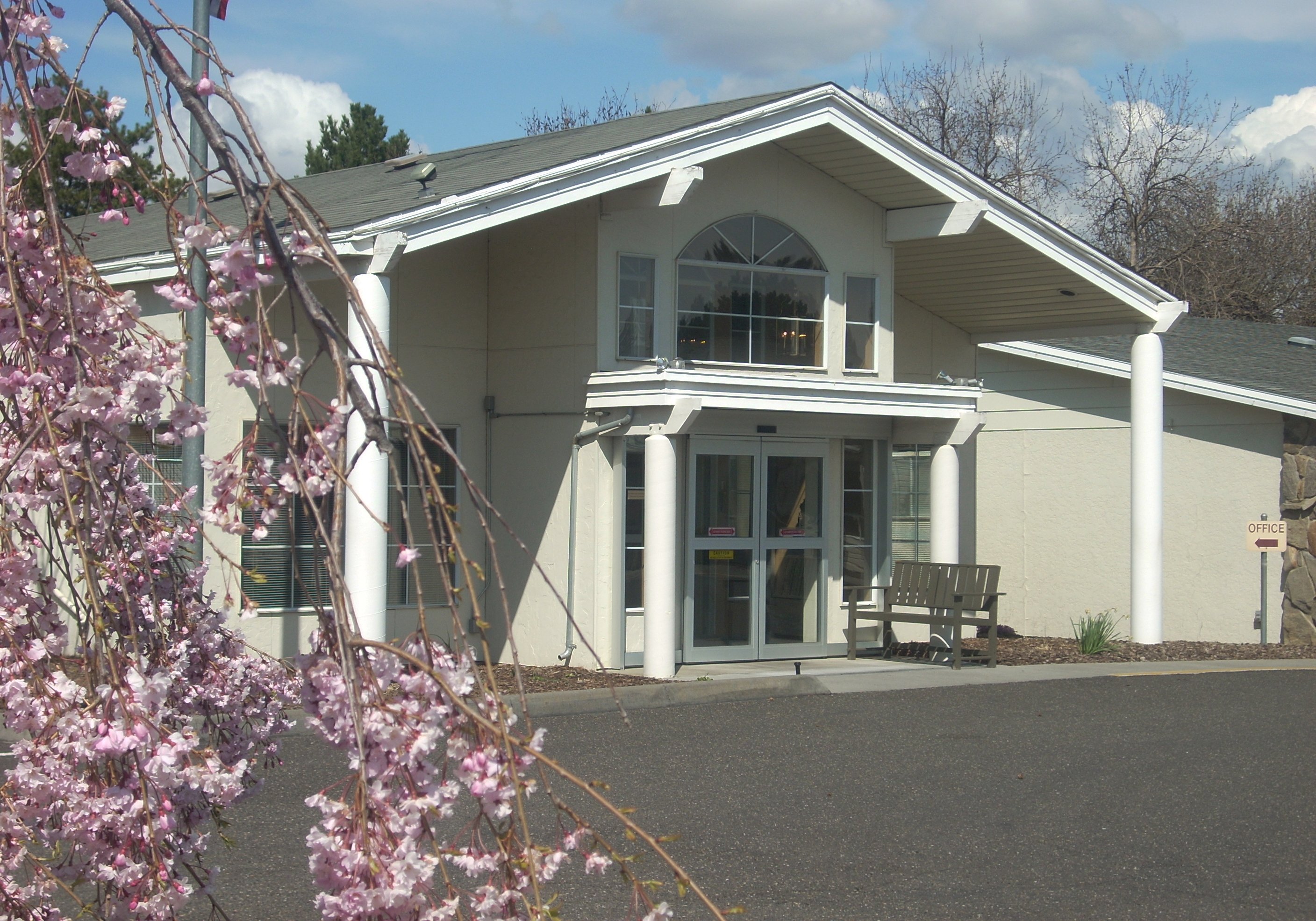 Senior Living Kennewick WA | Hawthorne Court