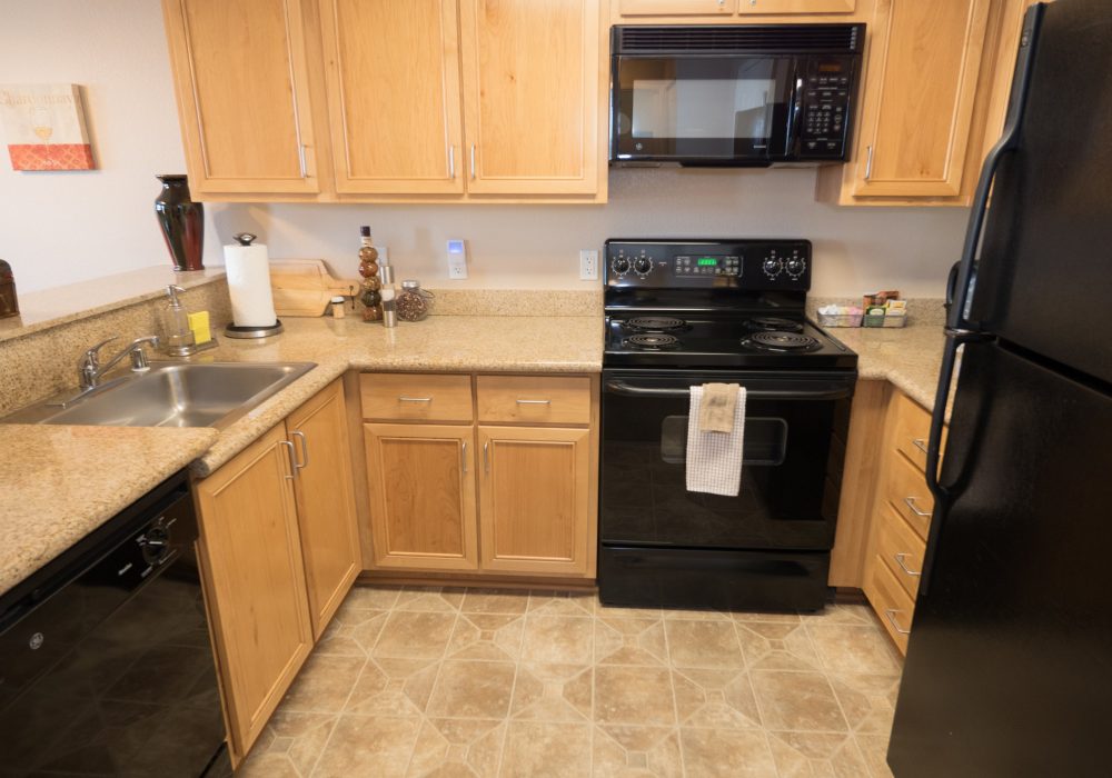 Kitchen - Heritage Estates Assisted Living Apartments