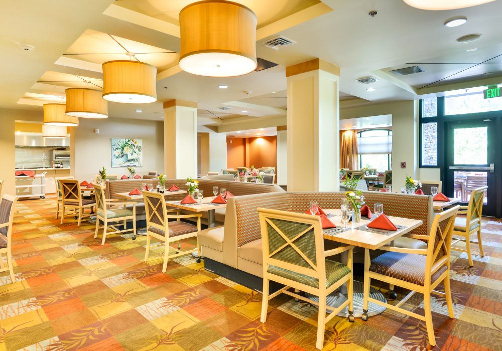 Dining Room - The Carillon at Boulder Creek Senior Living