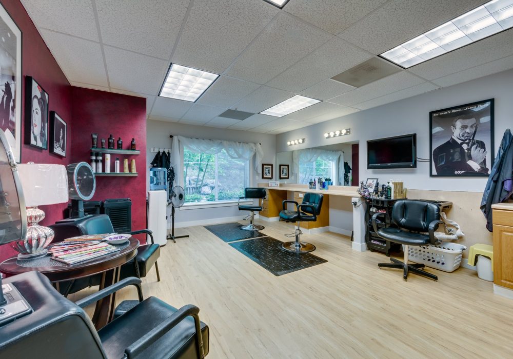 Salon - Woodland Terrace
